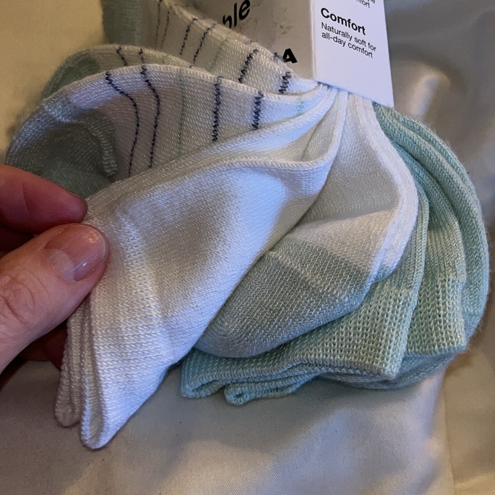 NEW Sonoma soft & comfortable crew socks 3 pair mint white sock sizes 9-11 NWT